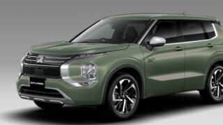 三菱アウトランダー