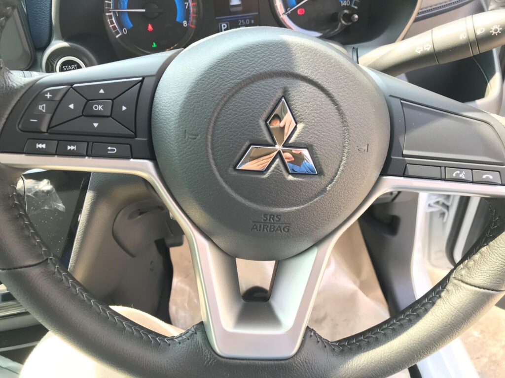 ekクロスステアリング