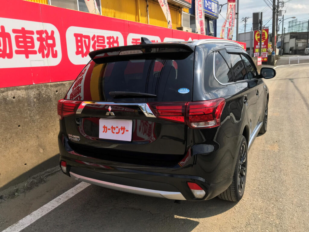 アウトランダーPHEVリアビュー